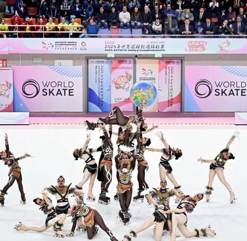 2025 11 03 patinadorscampionsactuacio