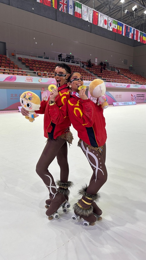 2025 11 03 patinadorscampionselsdos